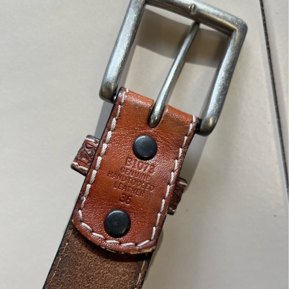 Badger Cowhide Belt - Picture 4 of 6